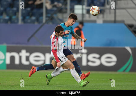 La Russia. 23 nov, 2017. defender besir demiri di fc vardar e il centrocampista emiliano rigoni di fc zenit durante UEFA Europa League football match zenit - vardar. San Pietroburgo, Novembre 23, 2017 credit: anatoliy medved/Pacific press/alamy live news Foto Stock