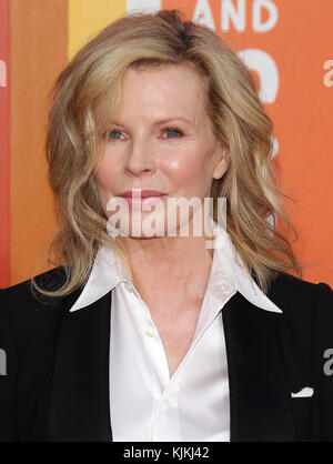 HOLLYWOOD, CALIFORNIA - 10 MAGGIO: Kim Basinger partecipa alla prima di "The Nice Guys" al TCL Chinese Theatre il 10 maggio 2016 a Hollywood, California. Persone: Kim Basinger Foto Stock