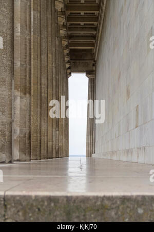 Colonnato al walhalla memorial vicino a Regensburg in Baviera, gerrmany Foto Stock