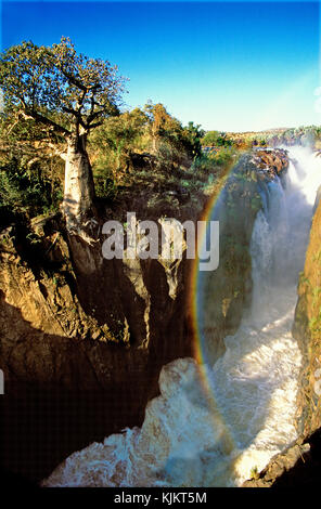 Epupa Falls sul fiume Kunene. La Namibia. Foto Stock