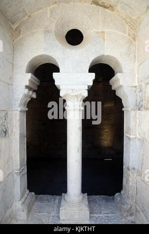 La Celle Abbey. Il chiostro. La Francia. Foto Stock