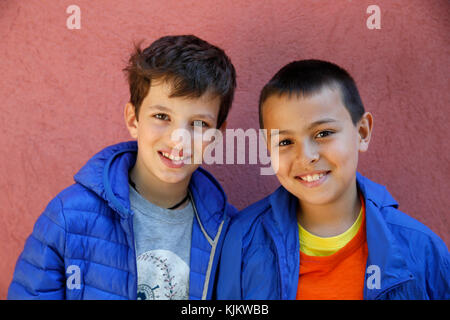 10-year-old boys. Marsiglia. La Francia. Foto Stock