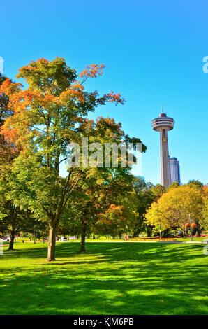 Vista di un parco in autunno in Niagara Falls, Canada. Foto Stock