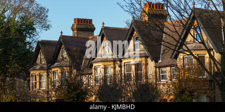 Vittoriano case a schiera su Huntingdon Road, Cambridge, Inghilterra, Regno Unito. Foto Stock