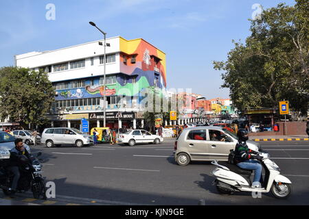 Vista di Connaught Place, uno dei più importanti centri commerciali e finanziari della capitale dell'india - New Delhi, India Foto Stock