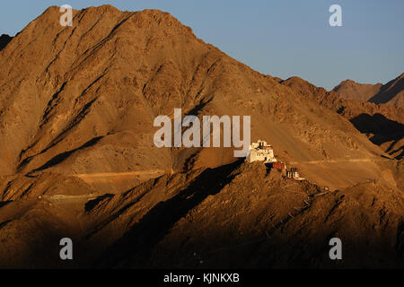 Picco della vittoria, Namgyal Tsemo sopra la città di Leh, Ladakh, Jammu e Kashmir in India. Foto Stock