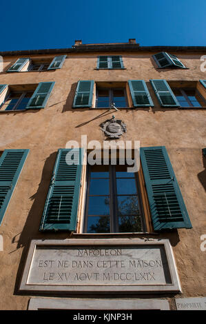 Corsica: il segno della maison bonaparte in Ajaccio, il museo nazionale e la casa ancestrale della famiglia Bonaparte e il luogo di nascita di Napoleone Foto Stock