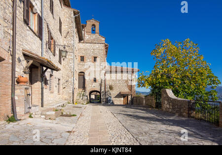 Greccio (Rieti, Italia) - una città medievale nella regione Lazio, famosa per il santuario Cattolico di san Francesco Foto Stock