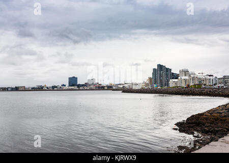 Viaggio in Islanda - lungomare in reykjavik città nel mese di settembre Foto Stock