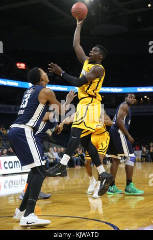 London, Canada. 26 Nov, 2017. Domenica, 26 novembre 2017, Londra Ontario, Canada, il London lightning aprire la stagione con una vittoria di 112-99 su Halifax. Credito: Luca Durda/Alamy Live News Foto Stock