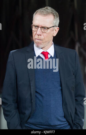 Koeln, Germania. 23 novembre 2017. Allenatore Peter STOEGER (Stoger, K), Fussball Europa League, Gruppenphase, 5. Spieltag, 1.FC Cologne (K) - Arsenal London (ARS) 1:0, AM 23.11.2017 a Koeln/Germania. |utilizzo del credito mondiale: dpa/Alamy Live News Foto Stock