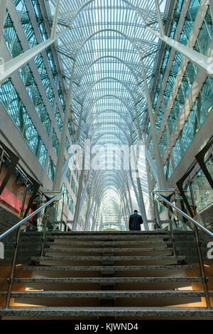 Interno posto di Brookfield (ex BCE Place) Santiago Calatrava's Allen Lambert Galleria nel centro cittadino di Toronto, Ontario, Canada. Foto Stock
