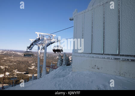 Ski resort Grosser Arber, Bayerisch Eisenstein, Germania, funicolare e uscire dalla stazione. Foto Stock