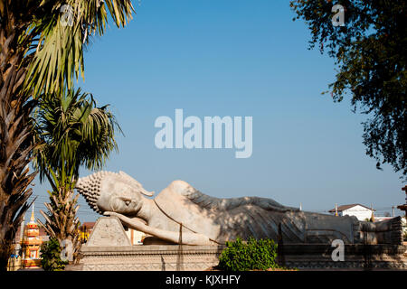 Originale il Buddha non verniciata in pha That Luang - vientiane - Laos Foto Stock