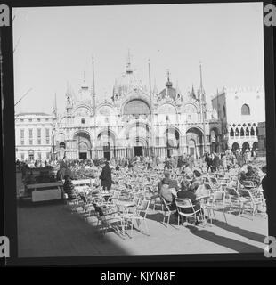 Venezia, Piazza San Marco con la chiesa di San Marco e il palazzo Ducale n. nb digifoto 20150123 00019 NB MIT 19878 AFR Foto Stock