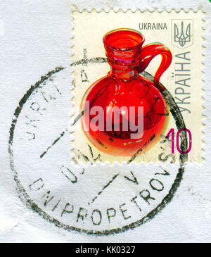 GOMEL, BIELORUSSIA, 20 NOVEMBRE 2017, Stamp stampato in Ucraina mostra l'immagine della caraffa, circa 2008. Foto Stock