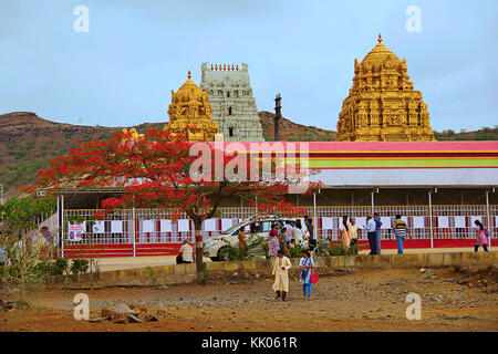 Vista di Prati Balaji Temple, Narayanpur, Pune Foto Stock