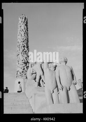 Vigelandsparken n. nb digifoto 20151106 00041 NB MIT 11701FNR B Foto Stock