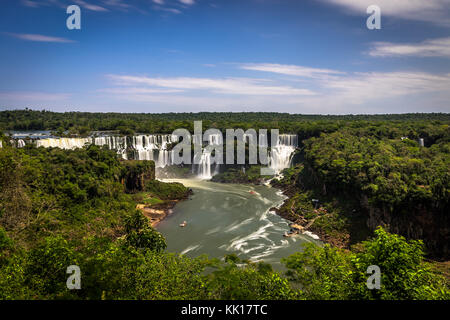 Foto scattata in Foz de Iguazu, Argentina, Agosto 2017: Cascate di Iguazu Jungle Argentina Brasile Foto Stock