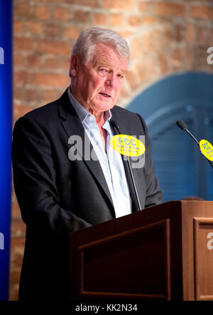 Hong Kong, Hong Kong RAS, CINA. 28 novembre 2017. HONG KONG RAS, CINA: 28 NOVEMBRE 2017. Lord Paddy Ashdown di Norton-sub-Hamdon tiene un discorso politicamente infiammato sulla legge fondamentale nel Foreign Correspondents Club, Central Hong Kong Credit: Jayne Russell/ZUMA Wire/Alamy Live News Foto Stock
