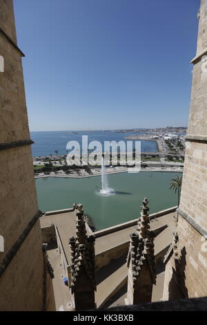 Palma de Mallorca porta la vista dal tetto della cattedrale Foto Stock