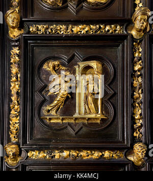 Il Battistero di Firenze ( il Battistero di San Giovanni), il Battistero di San Giovanni, porta, Porte del Paradiso, da Lorenzo Ghiberti ( La Cattedrale di Santa Maria del Fiore di Firenze - Cattedrale di Santa Maria del Fiore 1336 ) Museo dell'Opera del Duomo Firenze italiano. (Originale sul pannello della porta ) Foto Stock