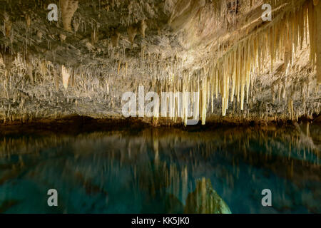 La grotta dei cristalli in bermuda. antro sotterraneo situato nella parrocchia di Hamilton, vicino al Castle Harbour. Foto Stock