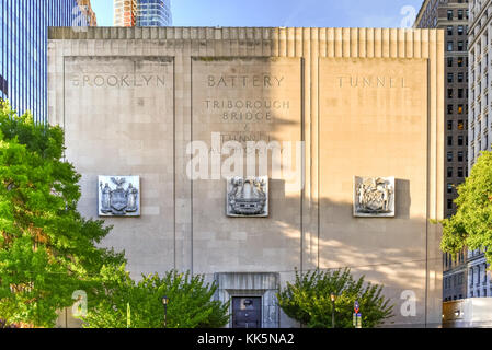 La hugh l. carey tunnel (in precedenza chiamato brooklyn battery tunnel) in New York City, NY. Il tunnel ponti Brooklyn e Manhattan. Foto Stock