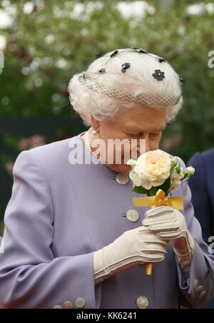 La regina Elisabetta 11 presso il London Chelsea flower show 21 maggio 2012. Russell Moore pagina del portafoglio. Foto Stock