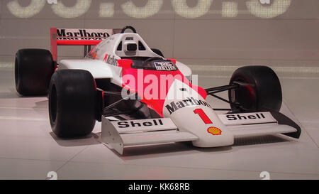 1986 F1 TAG McLaren MP4/2 nel Museo Porsche. Foto Stock