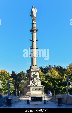 Columbus circle a Manhattan che fu completata nel 1905 e rinnovato un secolo più tardi. Foto Stock