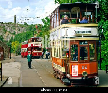 National Tramway Museum a crich vicino a Matlock e Derby, Derbyshire, England Regno Unito. tram d'epoca Foto Stock