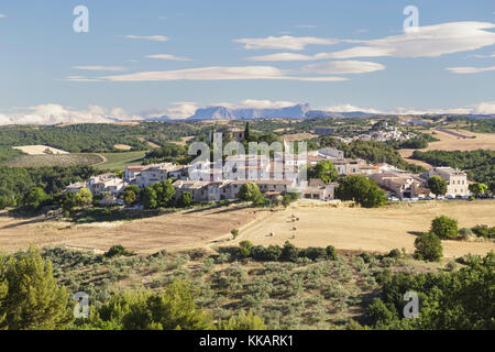 Il villaggio di Entrevennes, Alpes-de-Haute-Provence, Provenza, Francia, Europa Foto Stock