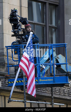 Benedict Cumberbatch filma scene per il nuovo adattamento televisivo di Patrick Melrose a Glasgow, Scozia, la cui produzione ha trasformato le strade di Glasgow in New York con: Atmosphere Where: Glasgow, Regno Unito quando: 29 ottobre 2017 Credit: WENN Foto Stock