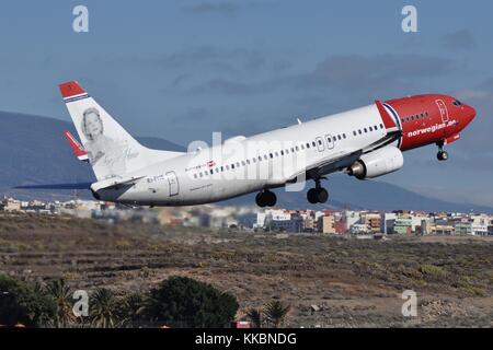 Norwegian Air international Boeing 737-800(w) ei-fhe 'sonja henie' Foto Stock