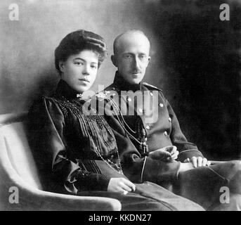 La granduchessa Olga Alexandrovna con il suo primo marito Duca Pietro Alexandrovich di Oldenburg Foto Stock