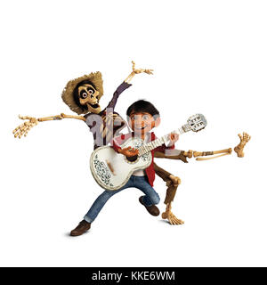 DATA di uscita: 21 novembre 2017 TITOLO: Coco CASA DI PRODUZIONE: Disney DIRECTOR: Lee Unkrich TRAMA: Aspirante musicista Miguel, di fronte al divieto ancestrale della sua famiglia sulla musica, entra nella Terra dei morti per risolvere il mistero. Protagonisti: Anthony Gonzalez come Miguel (voce). (Immagine Di Credito: © Disney/Entertainment Pictures) Foto Stock