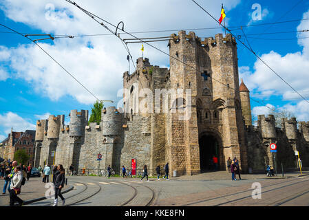 Ghent, Belgio - 16 Aprile 2017: Il Gravensteen o Castello dei Conti è un castello di Gand, costruita nel 1180 ed è l'unico castello medievale in Flande Foto Stock