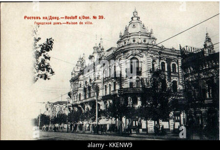 L'edificio della Duma di Rostov-sul-Don, costruito nel 1902, è un importante punto di riferimento storico e architettonico, che riflette le tendenze architettoniche dell'inizio del XX secolo in Russia. Foto Stock