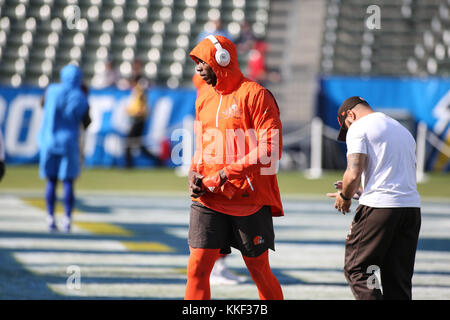 Carson, CA. 03 Dic, 2017. Cleveland Browns ricevitore Josh Gordon pre-partita prima di NFL Cleveland Browns vs Los Angeles Chargers presso il Centro Stubhub a Carson, CA su dicembre 03, 2017. (Assoluta fotografo completo & Company Credit: Jevone Moore/Cal Sport Media (rete televisione vi preghiamo di contattare il vostro rappresentante di vendita per uso televisivo. Credito: csm/Alamy Live News Foto Stock