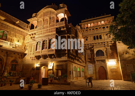 JAISALMER, INDIA, 1 novembre 2017 : Mandir Palace è stata la residenza dei sovrani di Jaisalmer per più di 2 secoli. Jaisalmer è talvolta cal Foto Stock