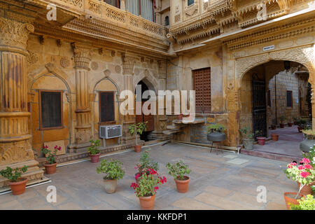 JAISALMER, INDIA, 1 novembre 2017 : Mandir Palace è stata la residenza dei sovrani di Jaisalmer per più di 2 secoli. Jaisalmer è talvolta cal Foto Stock