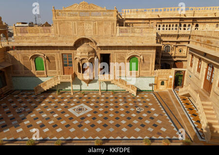 JAISALMER, INDIA, 1 novembre 2017 : Mandir Palace è stata la residenza dei sovrani di Jaisalmer per più di 2 secoli. Jaisalmer è talvolta cal Foto Stock