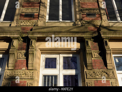 Bank Chambers, Grade 11 elencati in mattoni rossi e pietra edificio in banca strada Bury lancashire uk Foto Stock