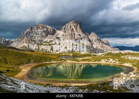 Circuito Paternkofel, Lago dei piani, Crodon di San Candido, Parco Nazionale delle tre Cime, Dolomiti, alto Adige, Italia Foto Stock