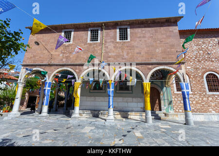 La pittoresca chiesa di Panagia in agiasos situato nella parte sud dell isola di Lesbo e famosa per i pittoreschi edifici e strette pavimentate s Foto Stock