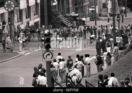 Uomini in bicicletta da corsa su strada al 1976 Olimpiadi estive, Montreal, Canada Foto Stock