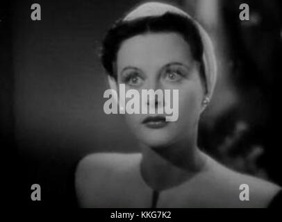 Hedy Lamarr appare in un trailer del film del 1941 *come Live with me*. Il trailer mostra probabilmente i momenti chiave della commedia romantica e mette in evidenza la performance di Lamarr. Foto Stock
