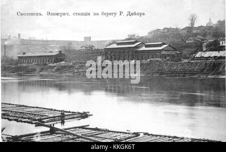 Stazione elettrica sulla riva del fiume Dnieper in Smolensk Foto Stock