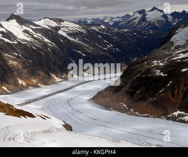 Vista aerea di un ghiacciaio in Juneau campi di ghiaccio in Alaska, Stati Uniti d'America. Foto Stock